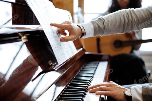 Profitez de leçons de piano adaptées à votre style de vie